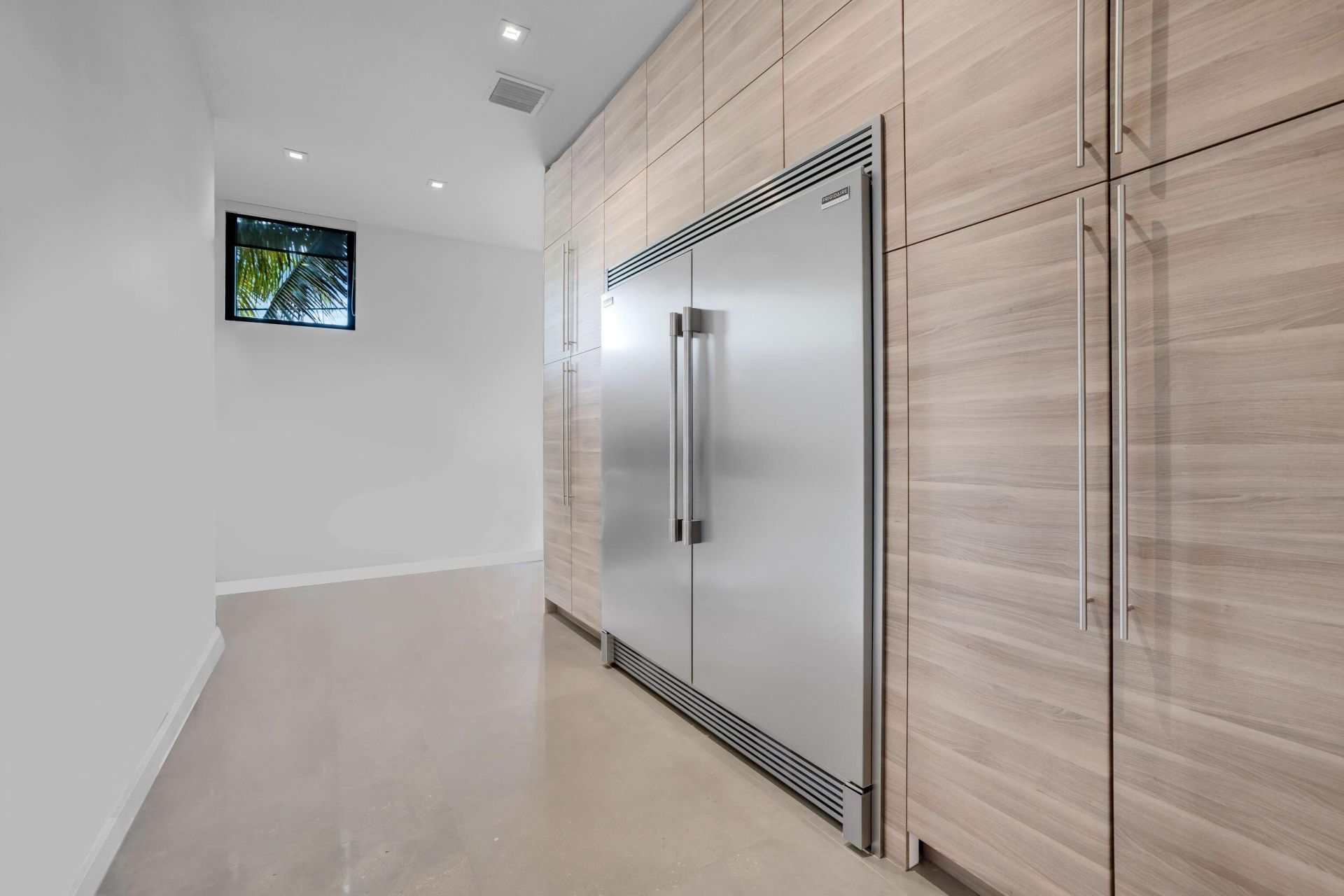 3462 NE 171st Street, North Miami Beach, FL 33160 Photo