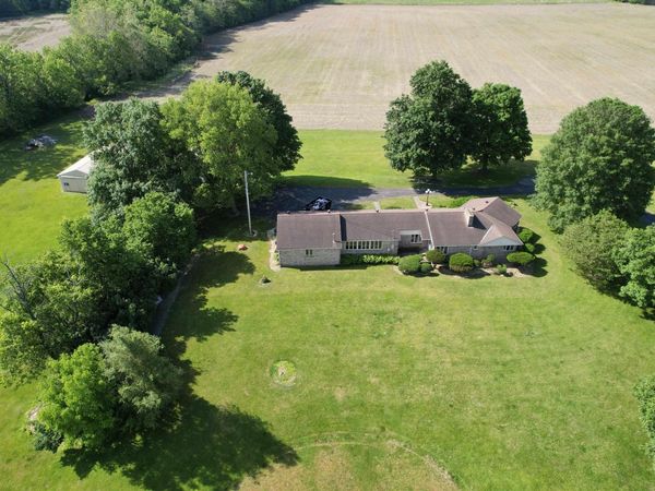 295 W Riverside Drive, Peru, IN 46970