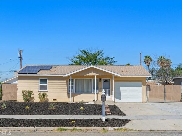 415 S Carmalita, Hemet, CA 92543