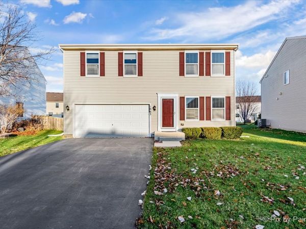 1065 Port Royal Road , Pingree Grove, IL 60140