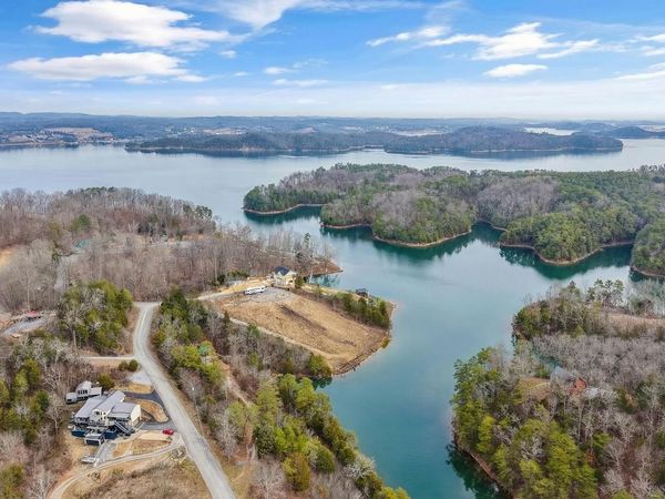 1006 Eric Court, Sevierville, TN 37876