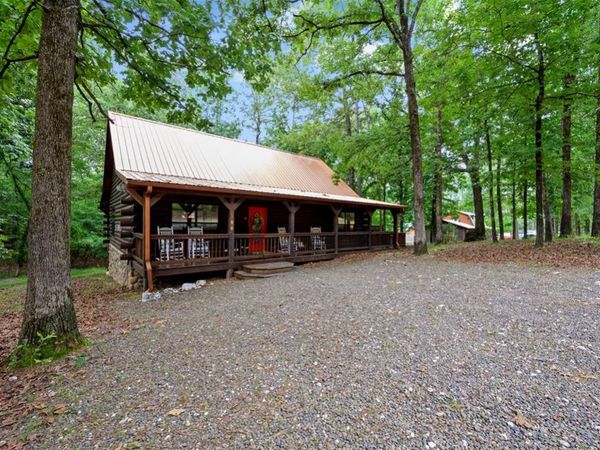 680 Chinook Road, Broken Bow, OK 74728