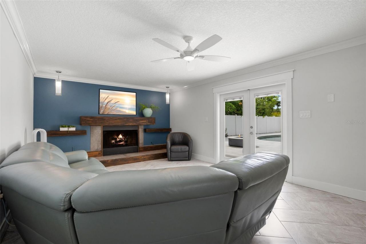 427 Villagrande Avenue S, Saint Petersburg, FL 33707 Photo