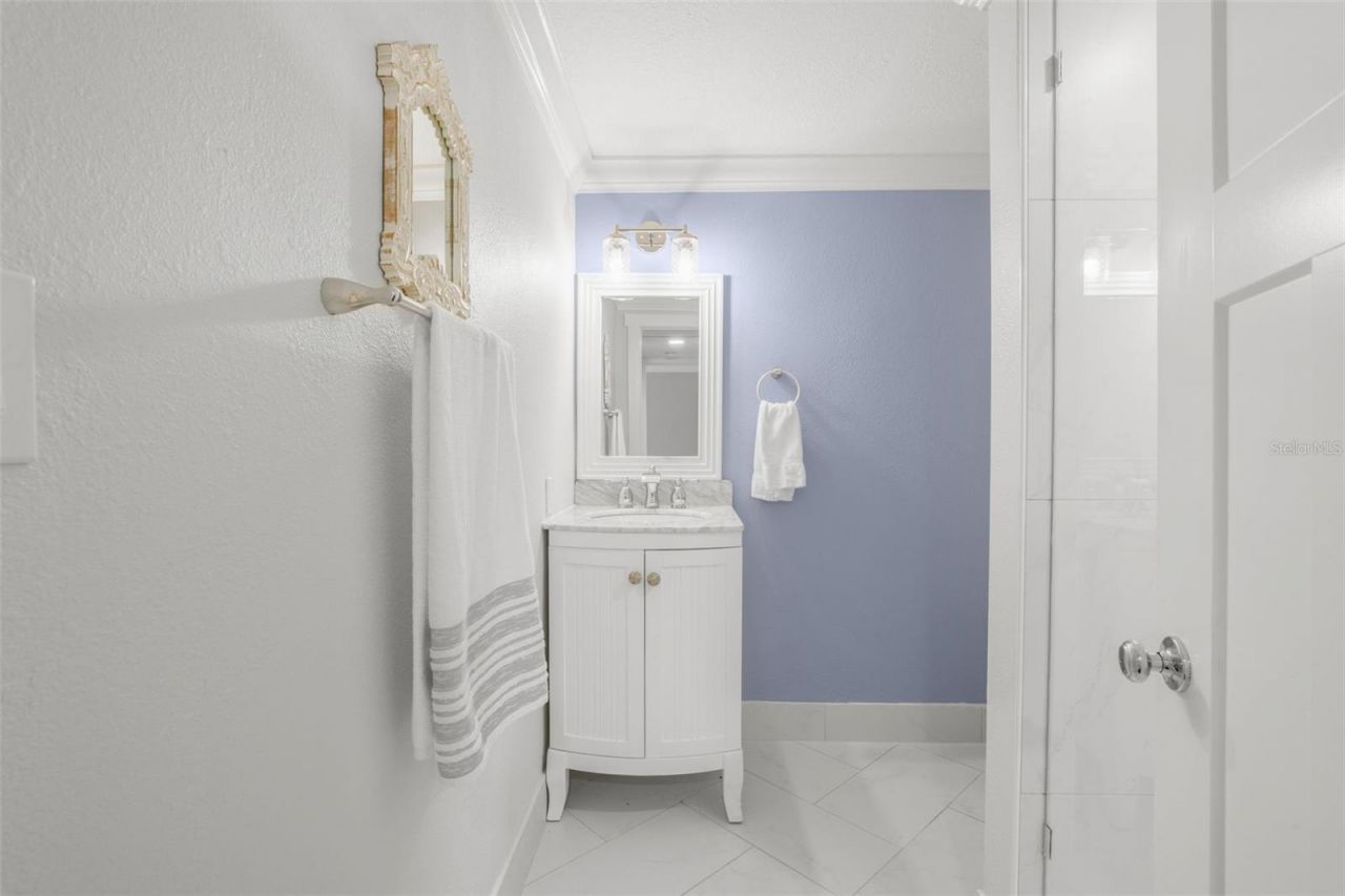 427 Villagrande Avenue S, Saint Petersburg, FL 33707 Photo
