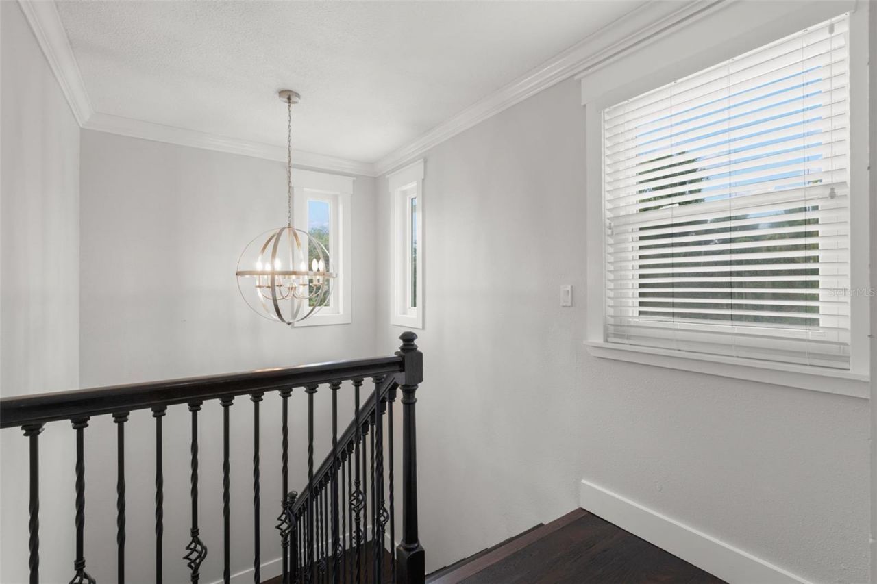 427 Villagrande Avenue S, Saint Petersburg, FL 33707 Photo