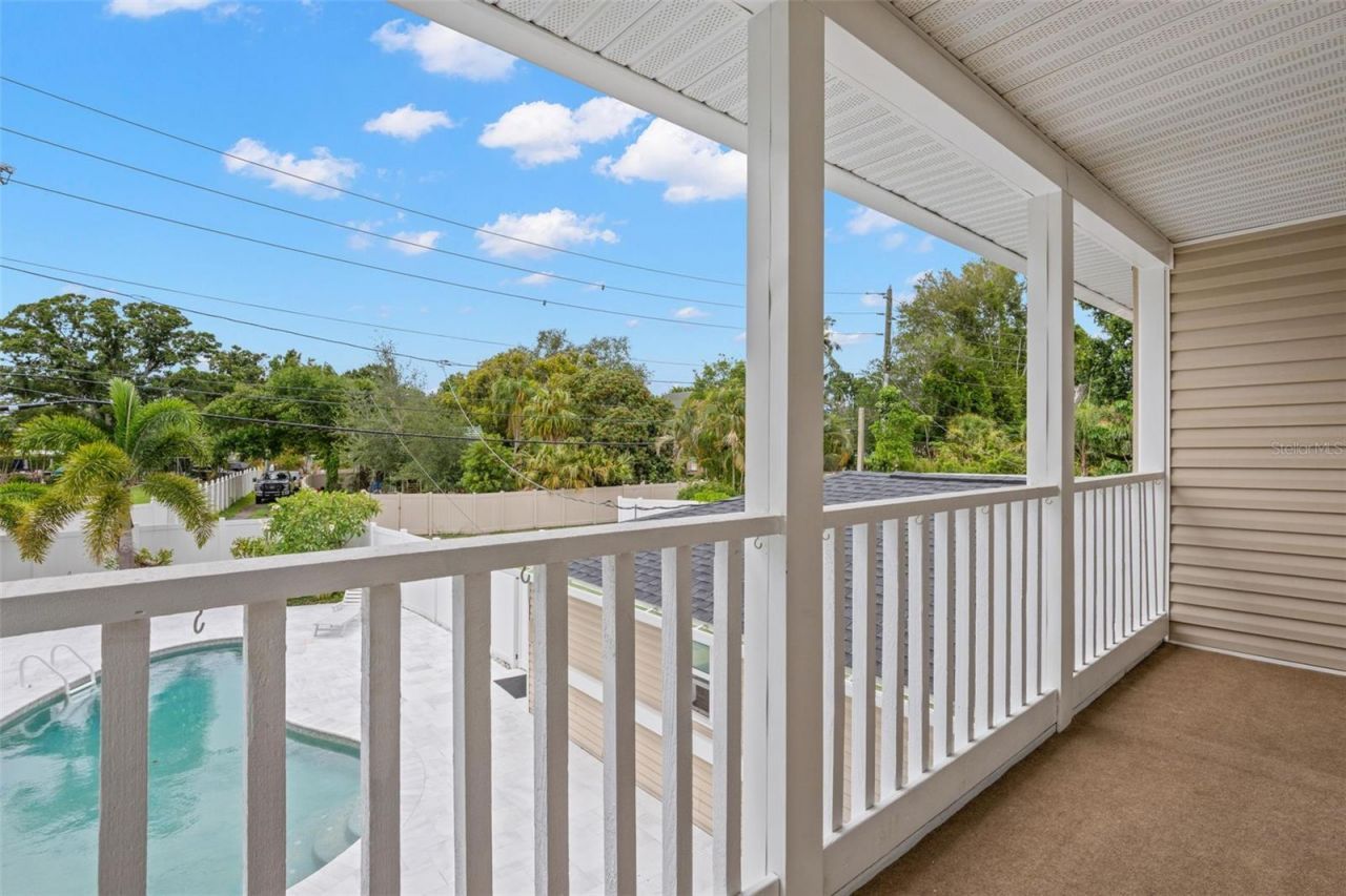 427 Villagrande Avenue S, Saint Petersburg, FL 33707 Photo