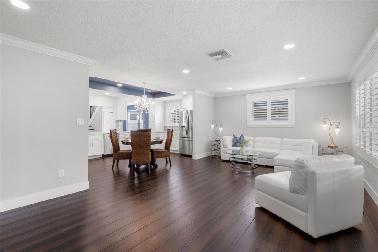 427 Villagrande Avenue S, Saint Petersburg, FL 33707 Photo