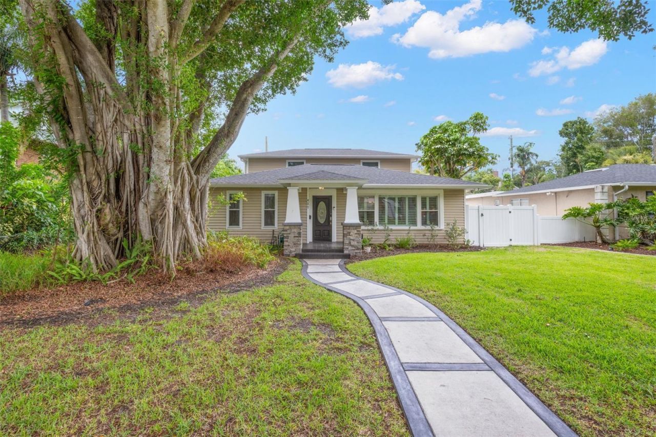 427 Villagrande Avenue S, Saint Petersburg, FL 33707 Photo