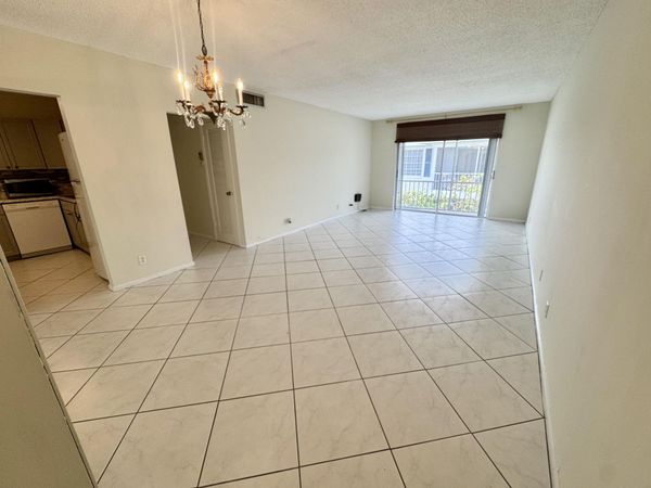 2180 NE 67th Street, Unit 730, Fort Lauderdale, FL 33308