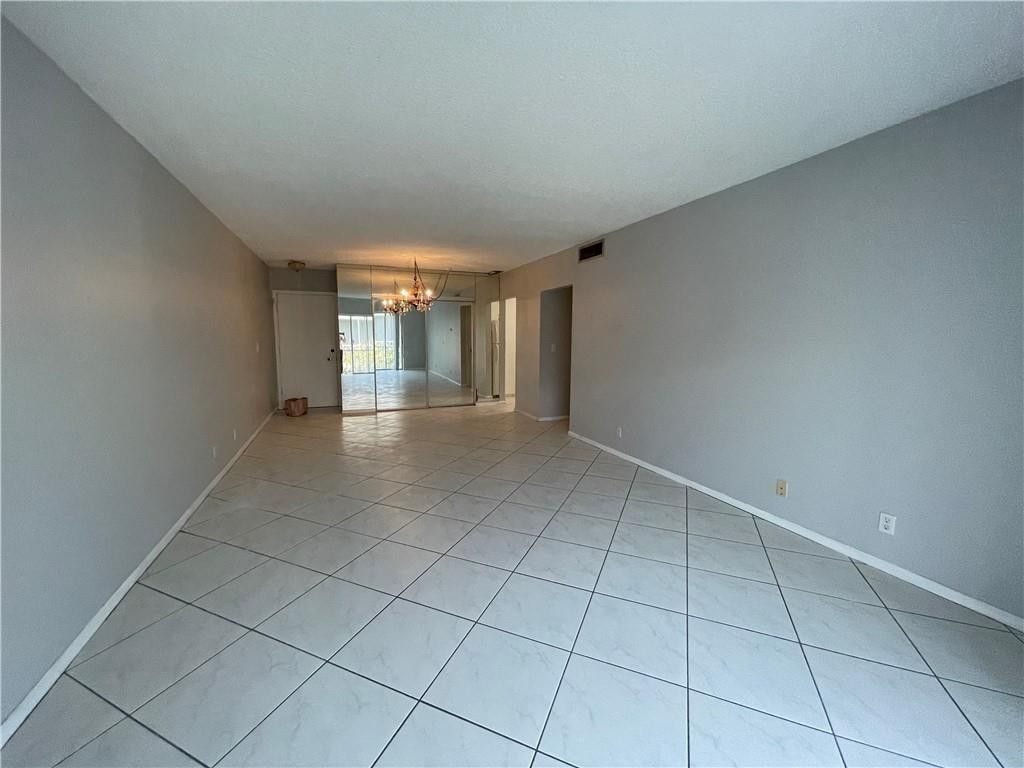 2180 NE 67th Street, Unit 730, Fort Lauderdale, FL 33308 Photo