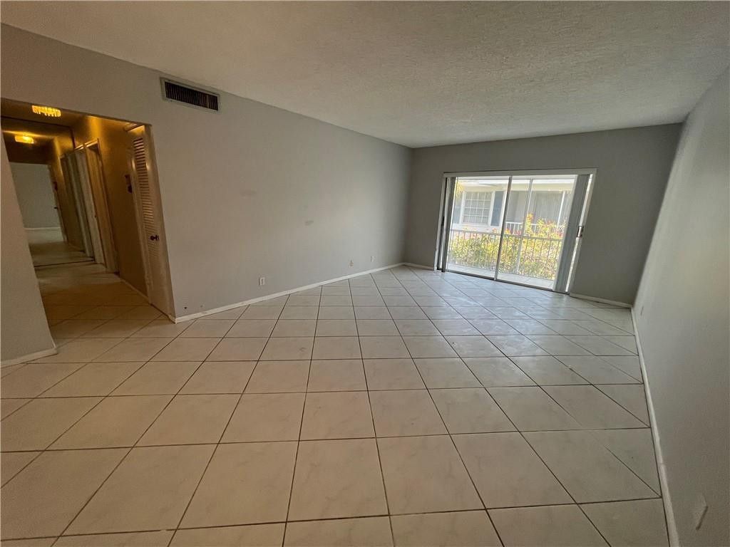 2180 NE 67th Street, Unit 730, Fort Lauderdale, FL 33308 Photo