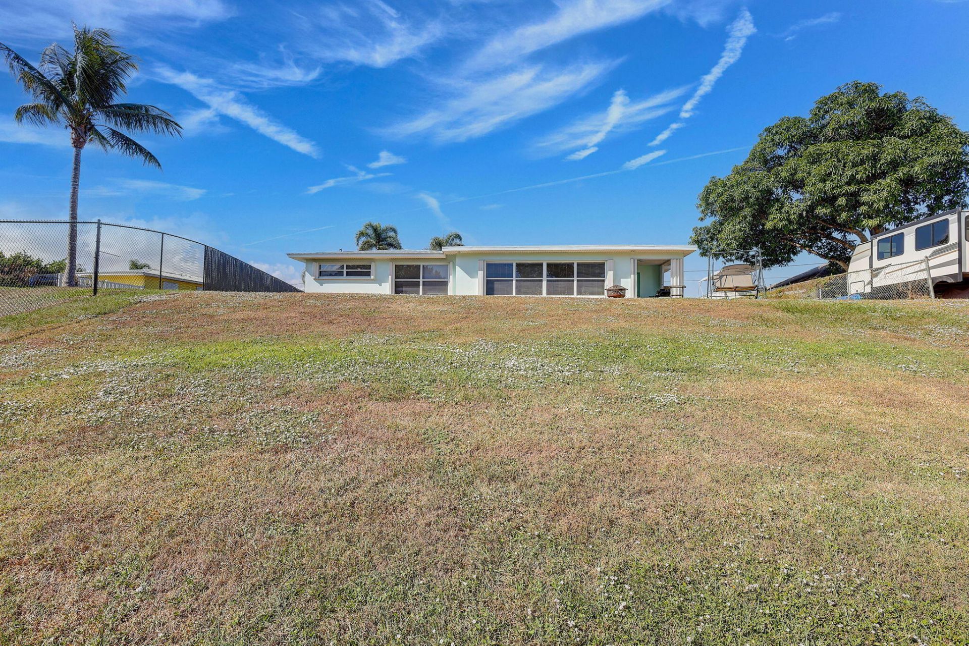 683 SE Harborview Drive, Port Saint Lucie, FL 34983 Photo
