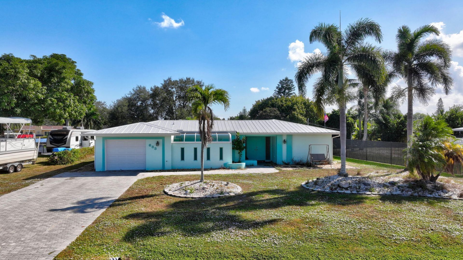 683 SE Harborview Drive, Port Saint Lucie, FL 34983 Photo