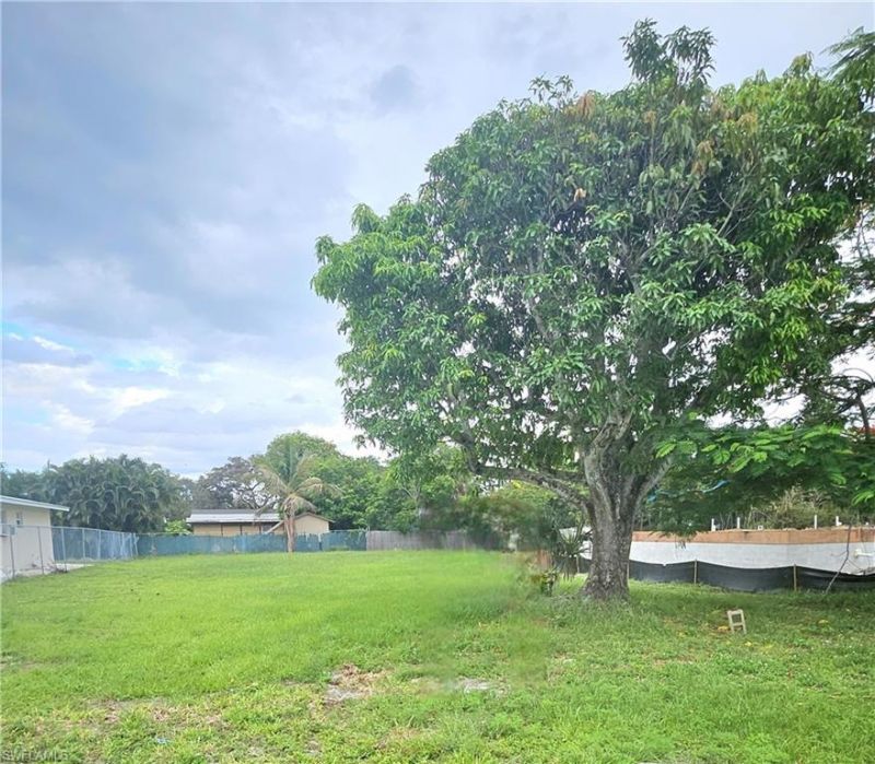 Bayside St , Naples, FL 34112 Photo