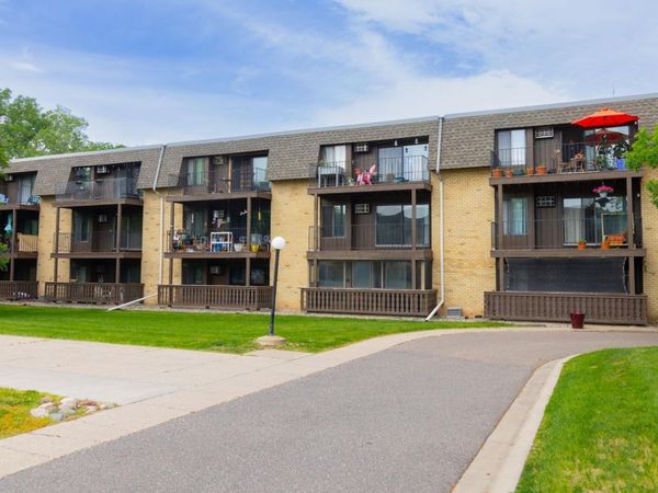 3431 Kent Street , Unit 815, Shoreview, MN 55126