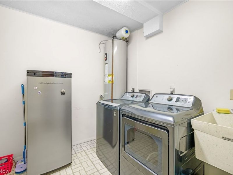 186 Court Drive , Unit 105, Fairlawn, OH 44333 Photo 5