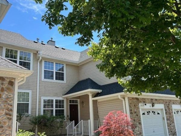 8 Scarlet Oak Dr, Montgomery, NJ 08540