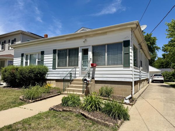 822 W Lafayette Street , Ottawa, IL 61350