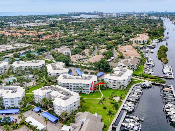 712 Bay Colony Drive S, Juno Beach, FL 33408
