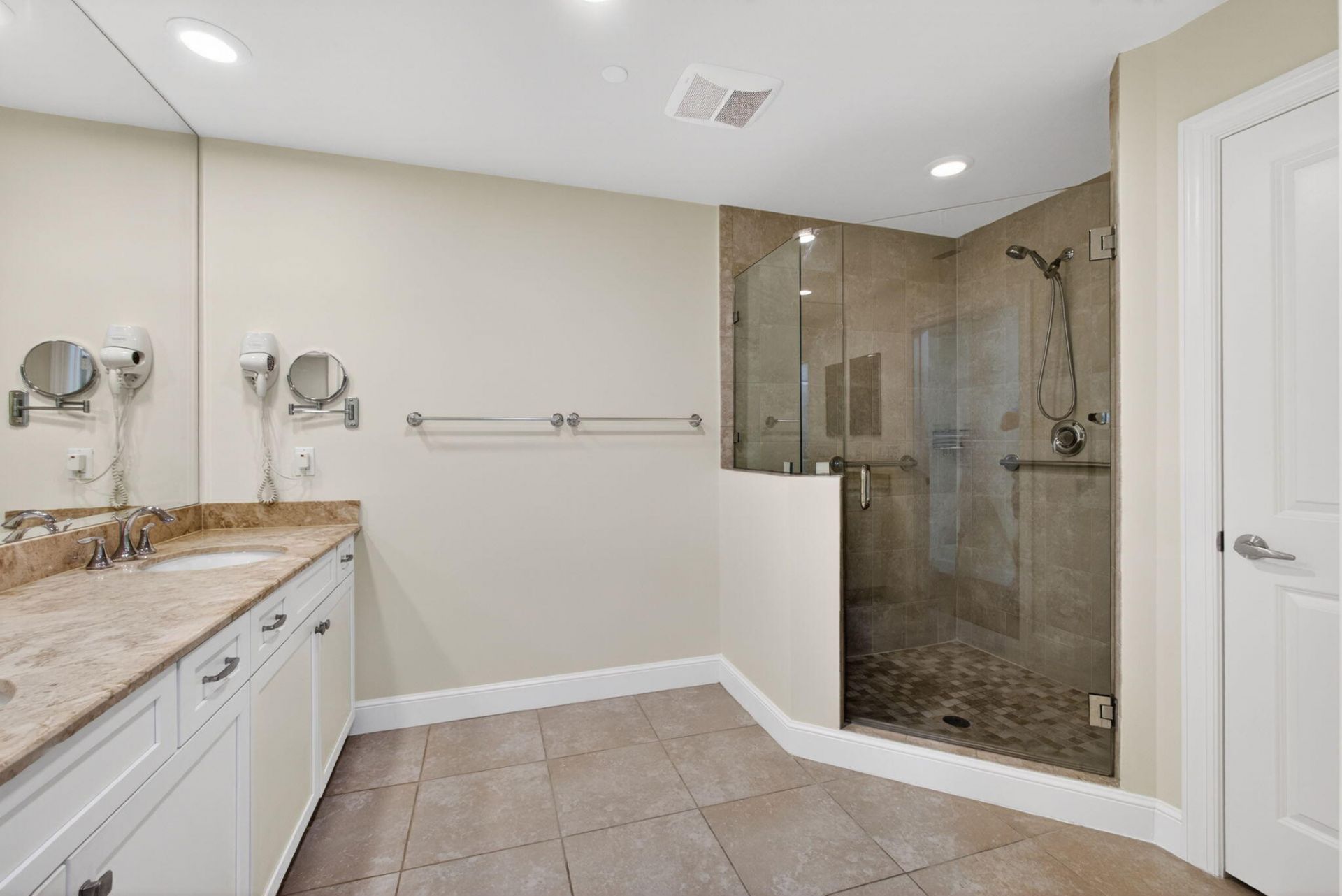 712 Bay Colony Drive S, Juno Beach, FL 33408 Photo