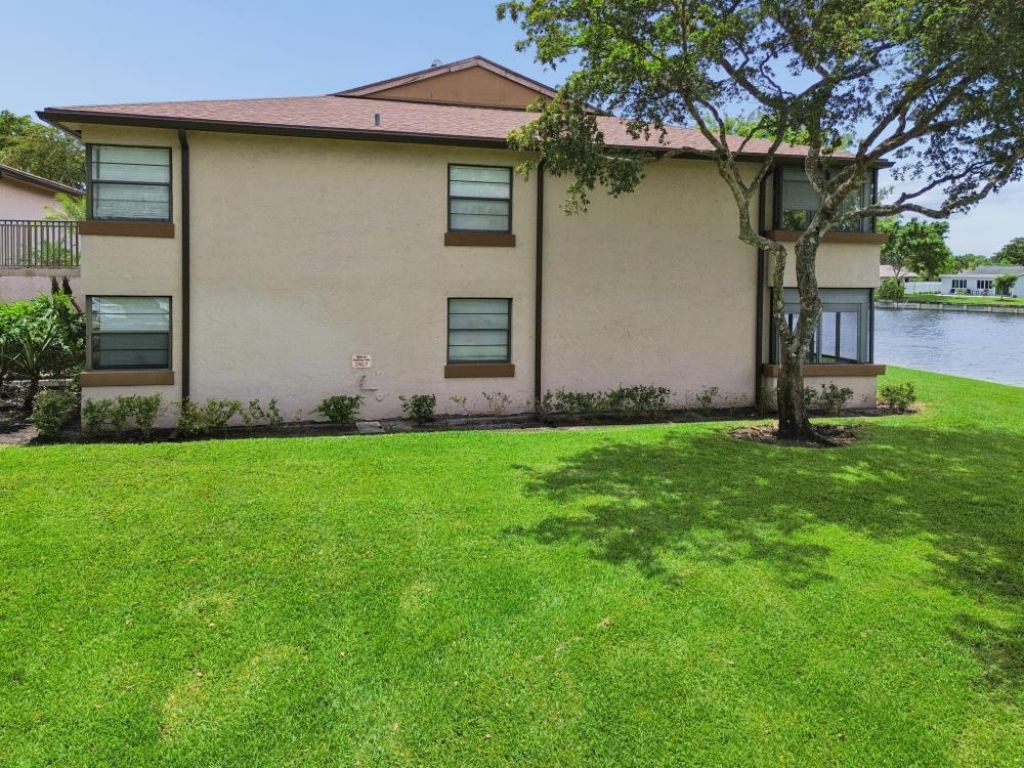 9740 W Mcnab Road, Unit 111, Tamarac, FL 33321 Photo