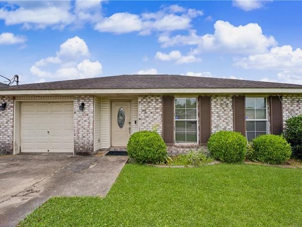 49 DIANE Place , St Rose, LA 70087