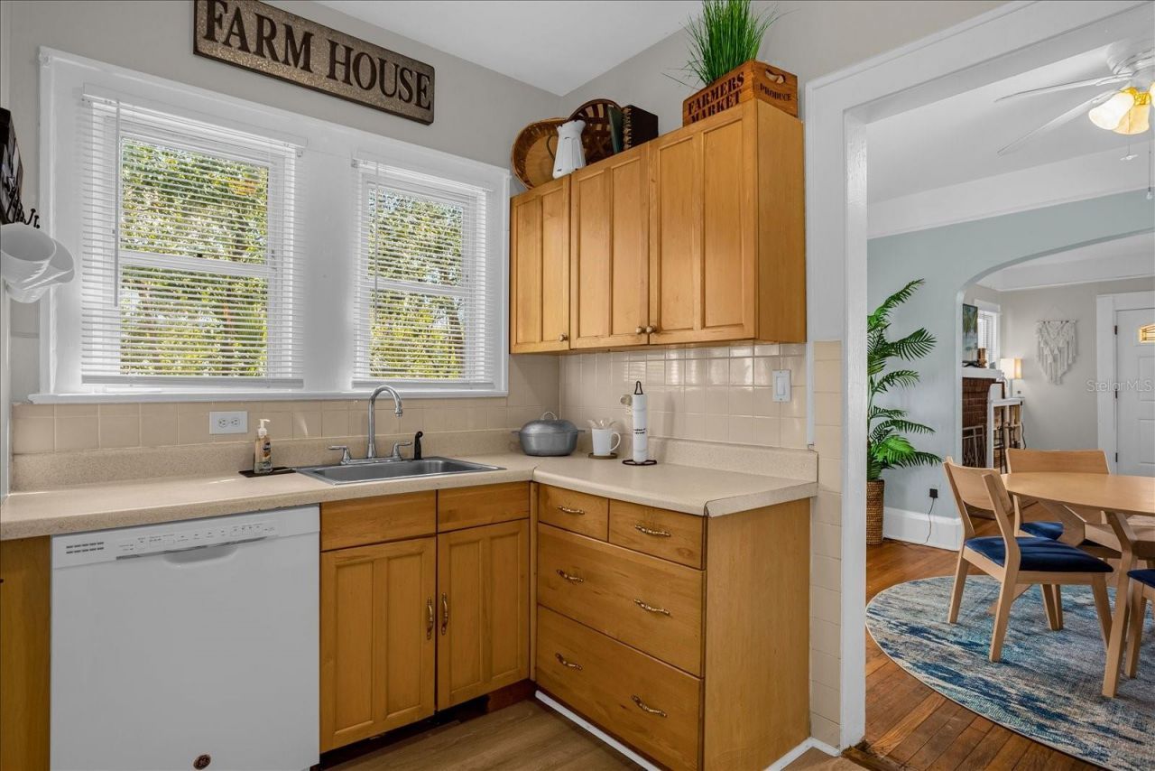 711 Arlington Street , Orlando, FL 32805 Photo