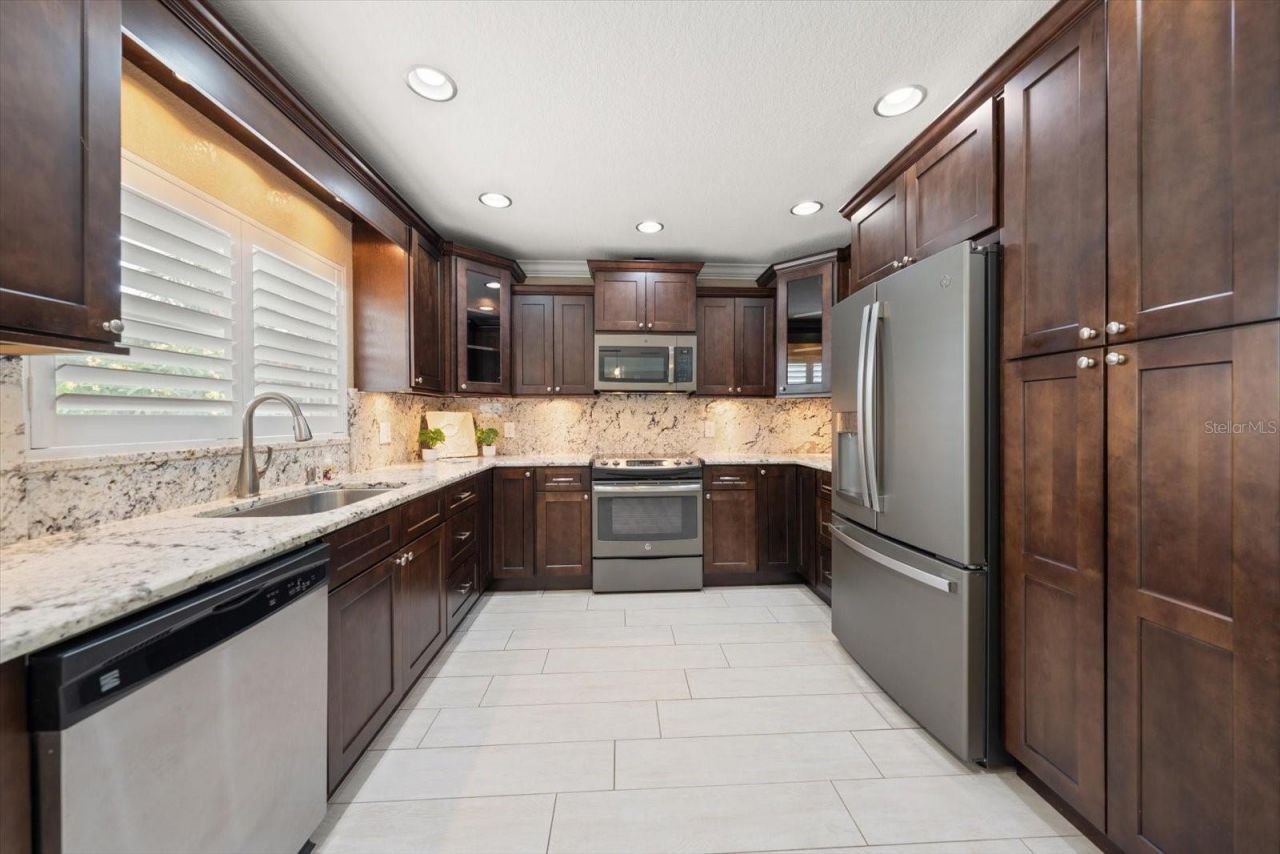 209 Live Oak Lane , Largo, FL 33770 Photo