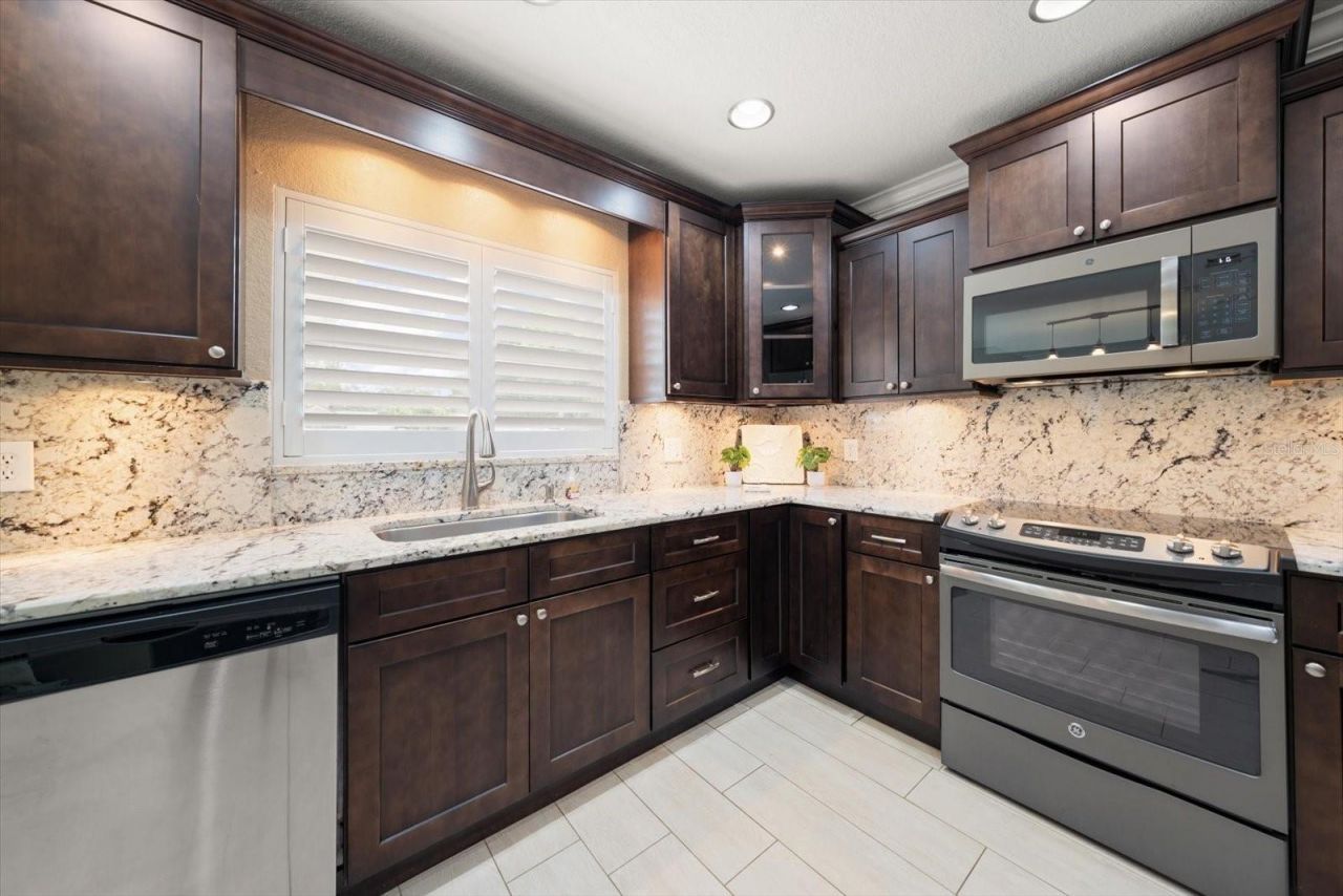 209 Live Oak Lane , Largo, FL 33770 Photo