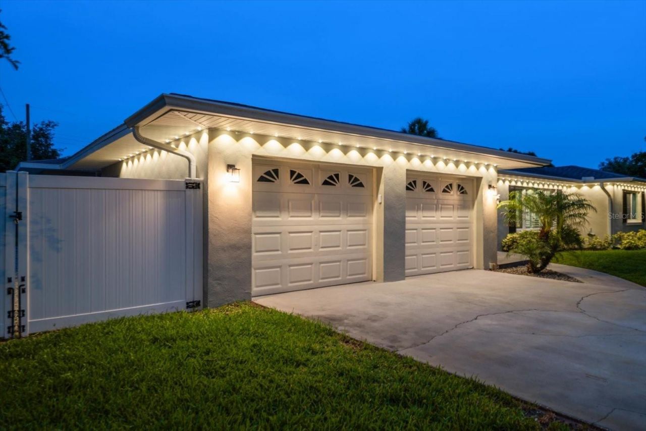 209 Live Oak Lane , Largo, FL 33770 Photo