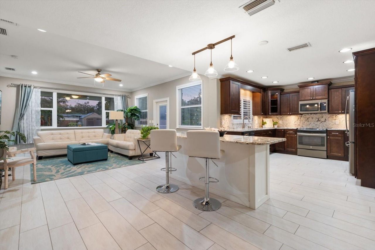209 Live Oak Lane , Largo, FL 33770 Photo