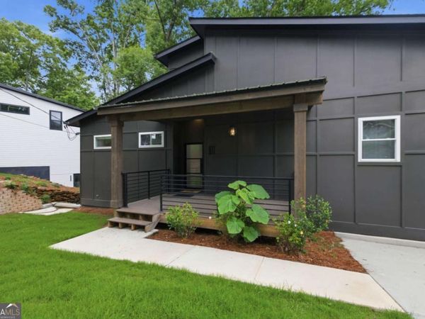 977 Fleetwood Circle SW, Atlanta, GA 30311