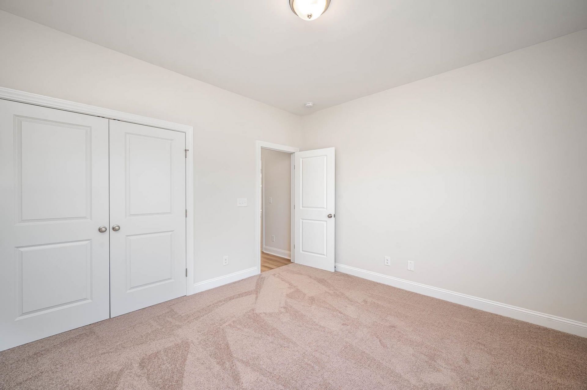1529 Crooked Hook Rd.  Photo 13