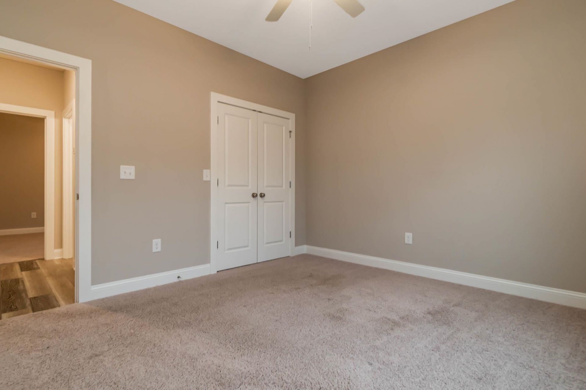 1529 Crooked Hook Rd.  Photo 6