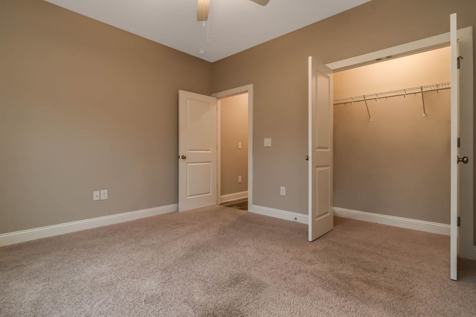 1529 Crooked Hook Rd.  Photo 7