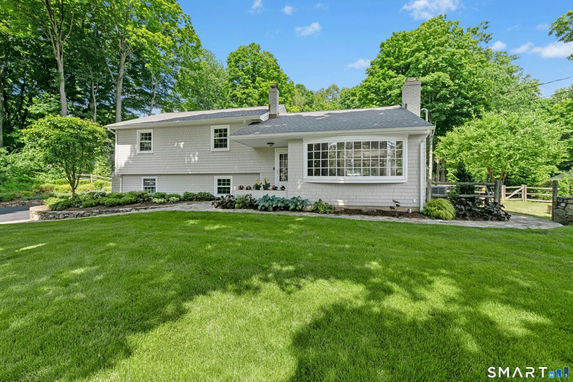 29 Old Farm, Weston, CT 06883 Main Photo