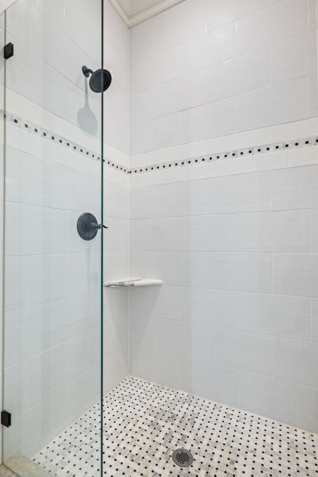 1391 Royston Road Photo 38