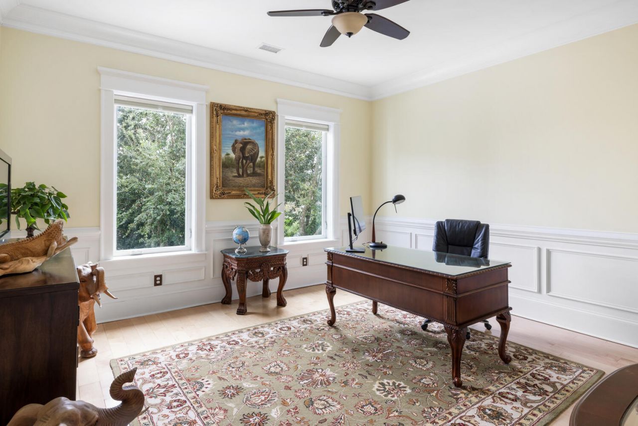 1391 Royston Road Photo 39