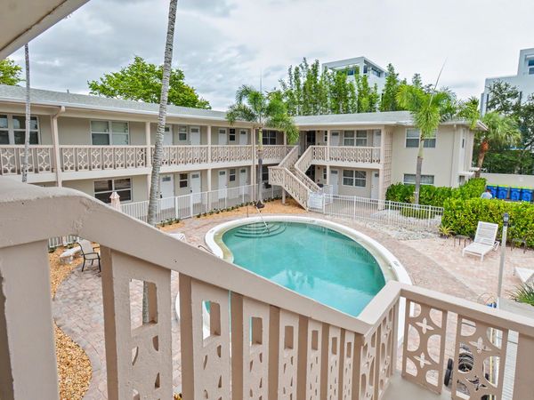 2701 NE 1st Street, Unit 201, Pompano Beach, FL 33062