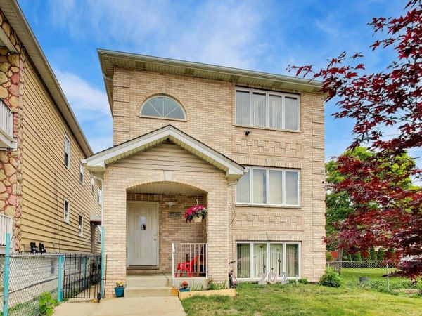 7520 W 61st Street , Unit 2, Summit, IL 60501