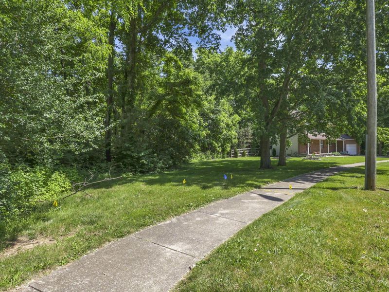 201 Key Boulevard, Pataskala, OH 43062 Photo 2