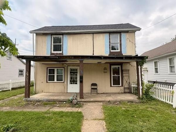 135 S Roosevelt Avenue, Lancaster, OH 43130