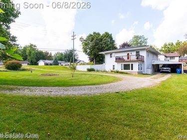 331 Lochaven Road, Waterford Twp, MI 48327