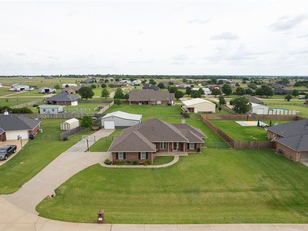 2866 Faint Ridge Way NE, Piedmont, OK 73078