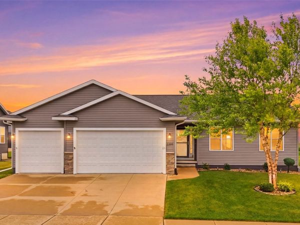 2249 Bluegrass Street , Marion, IA 52302