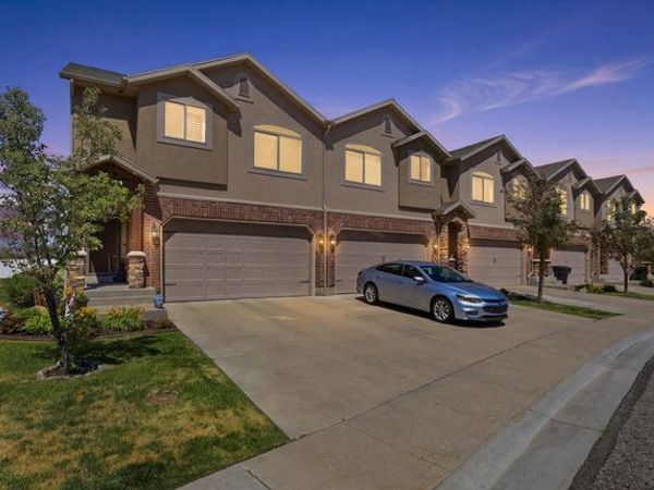 1830 W 5050 S, Roy, UT 84067