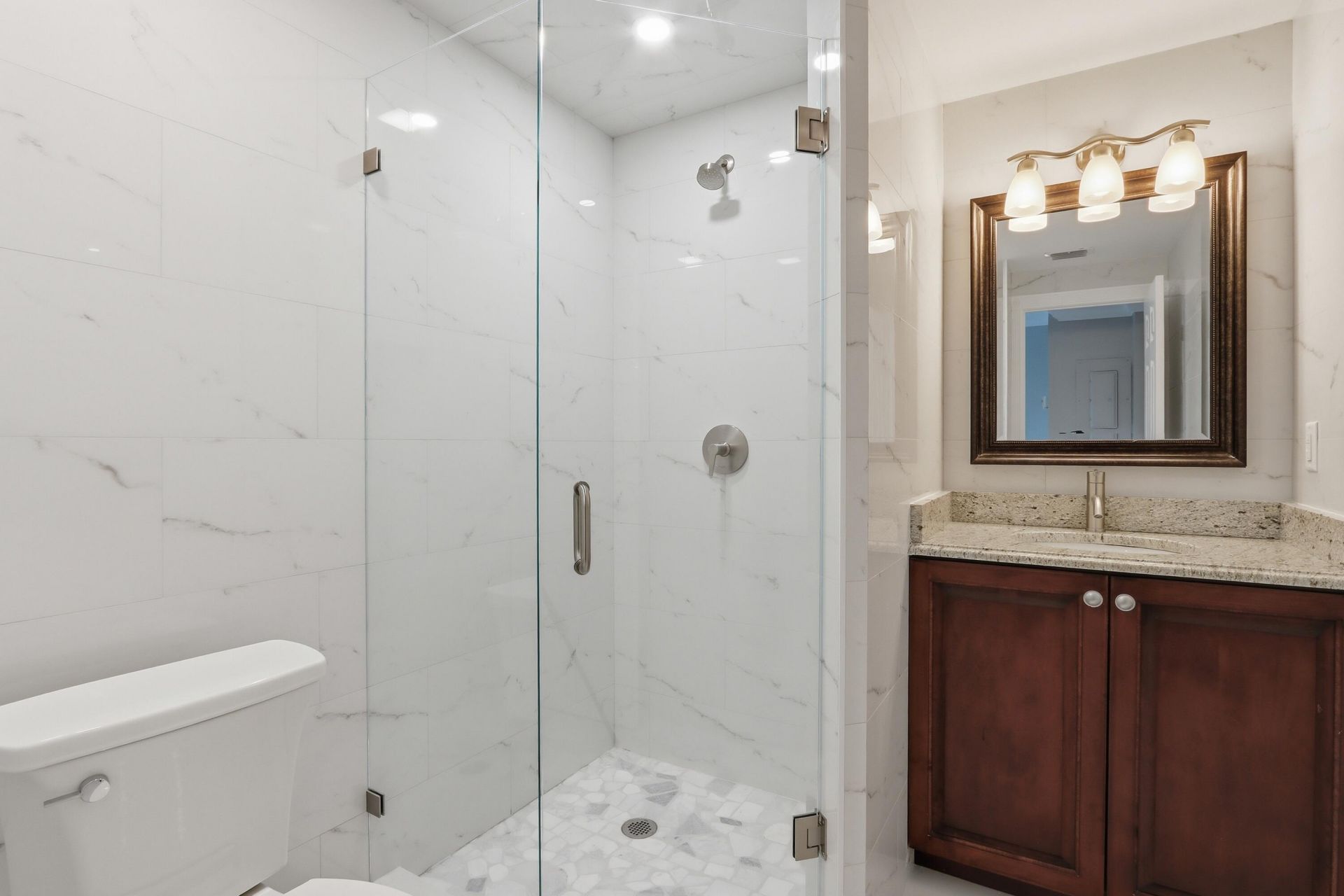 220 Lake Drive, Unit 206, Palm Beach Shores, FL 33404 Photo