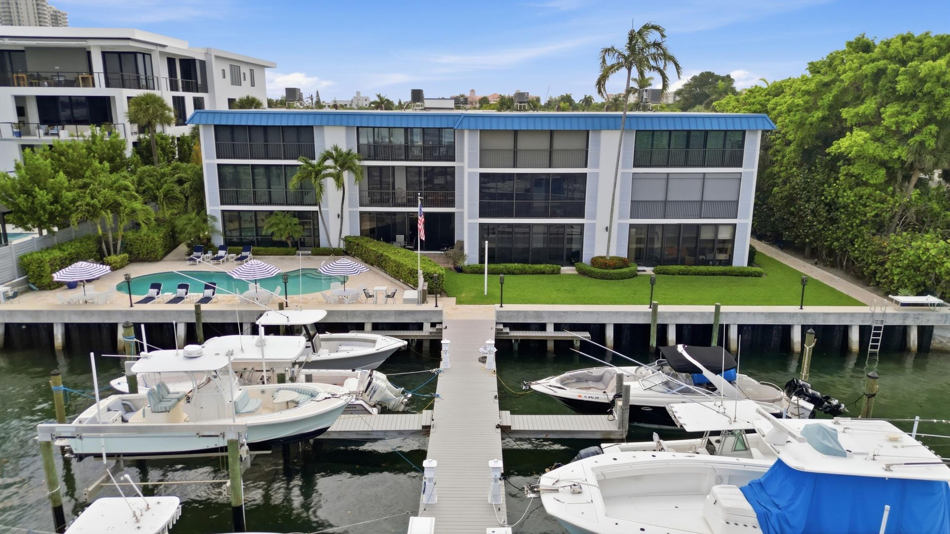 220 Lake Drive, Unit 206, Palm Beach Shores, FL 33404 Photo