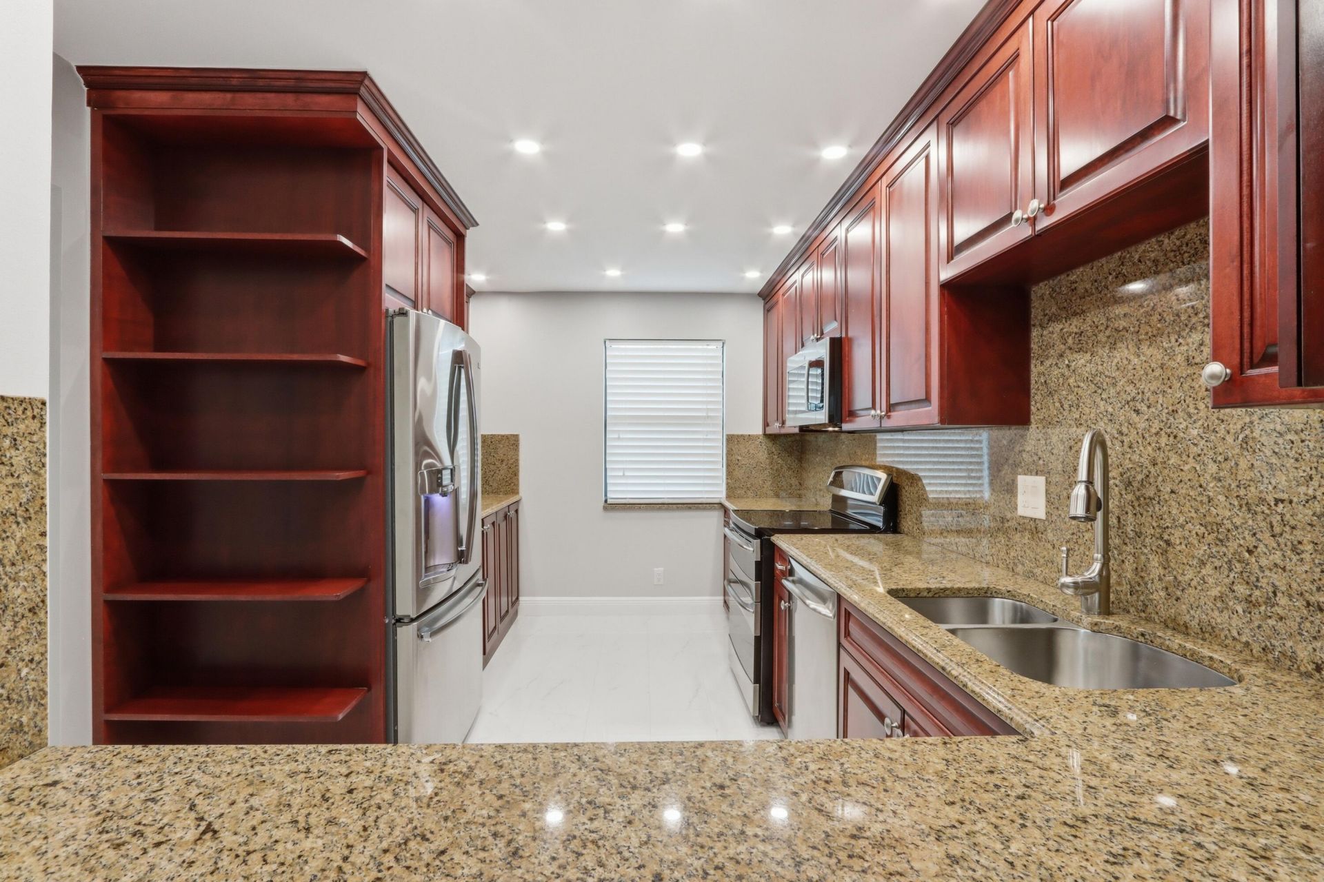 220 Lake Drive, Unit 206, Palm Beach Shores, FL 33404 Photo