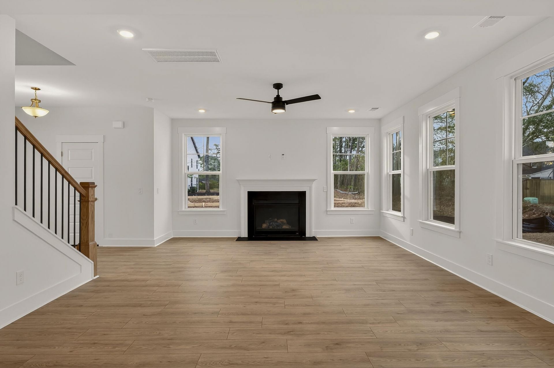 8602 Connor Court Photo 4